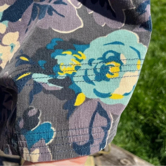 BODEN ~ Floral corduroy medium length skirt - Picture 4 of 11